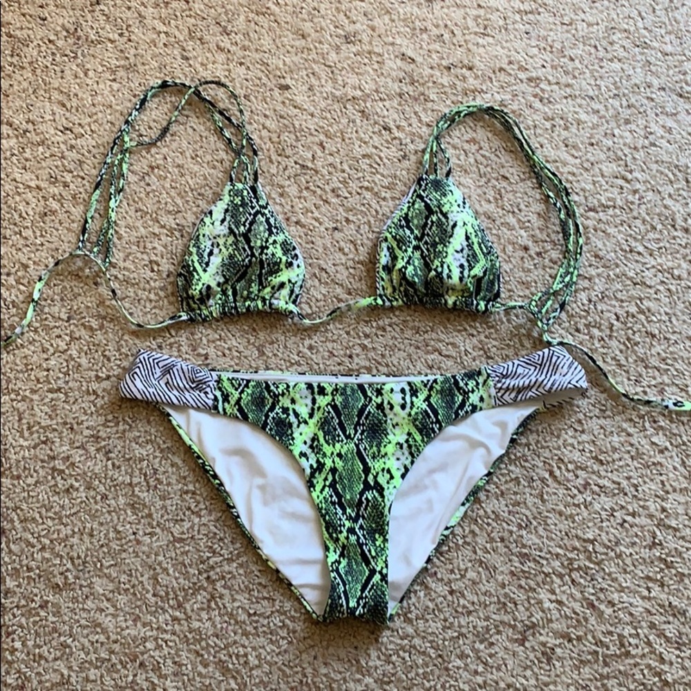 Volcom reversible bikini